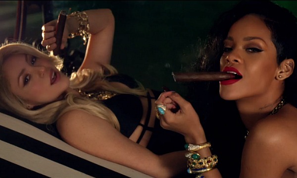 Shakira Rihanna 10