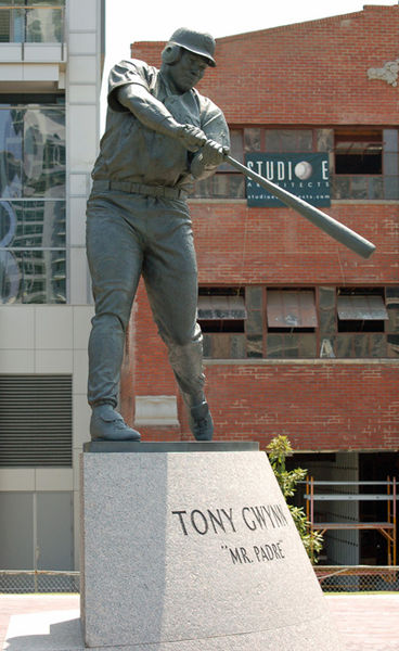 tony gwynn statue - tony gwynn statue
