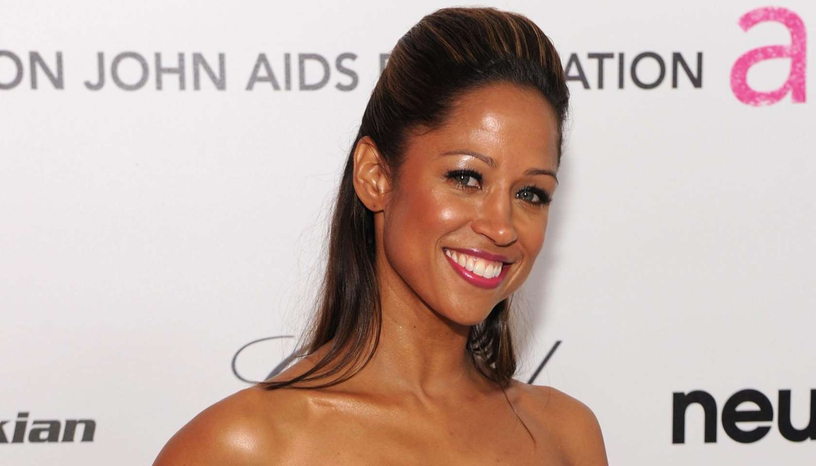 18th Annual Elton John AIDS Foundation Oscar Party - Red Carpet