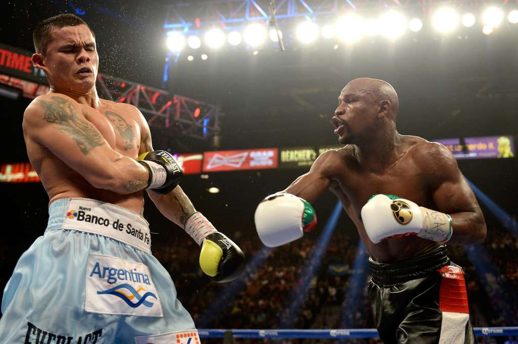 Floyd Mayweather Jr. defeated Marcos Maidana.