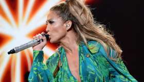 Jennifer Lopez Returns to the Bronx for Her First Ever Hometown Concert to Launch State Farm Neighborhood Sessions