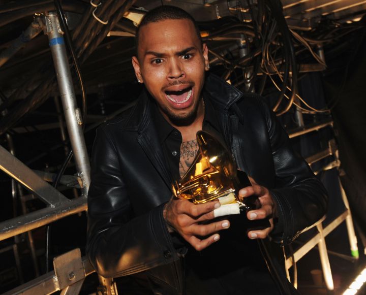 Chris Brown Wins A Grammy For “F.A.M.E.”