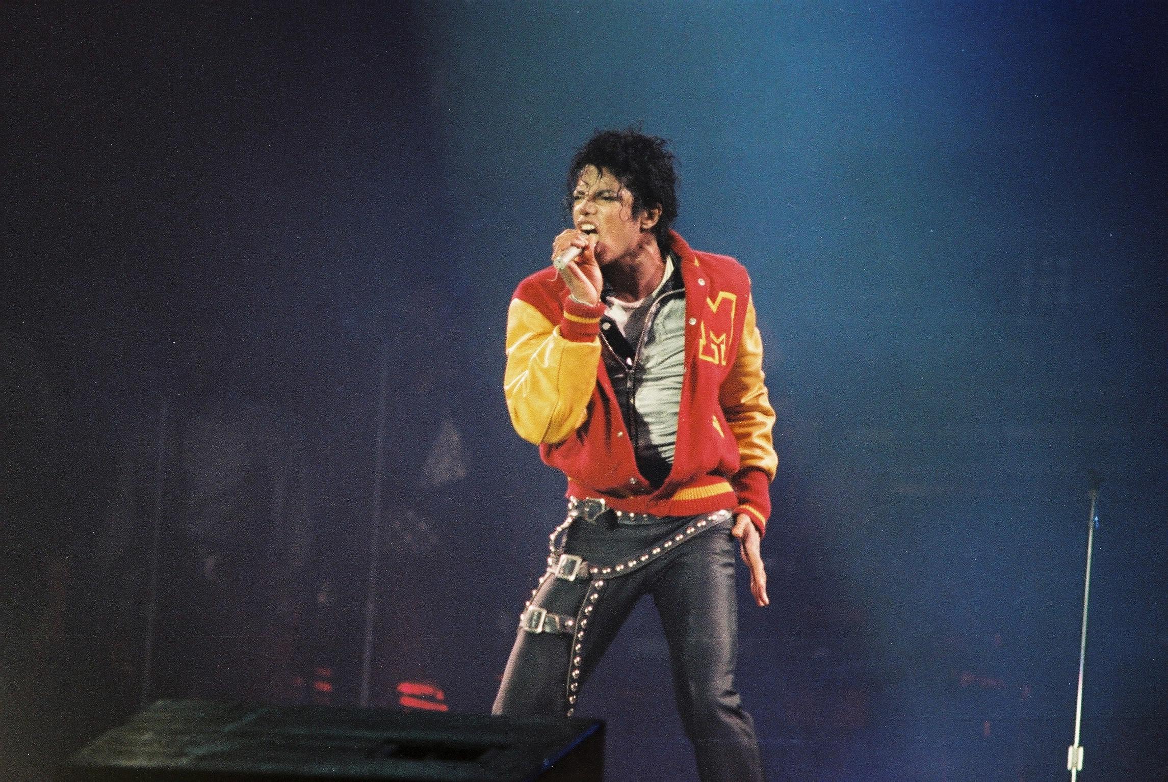 Michael Jackson Billie Jean Motown 25 Anniversary Glove