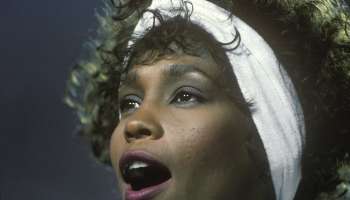 Whitney Houston Sings The National Anthem