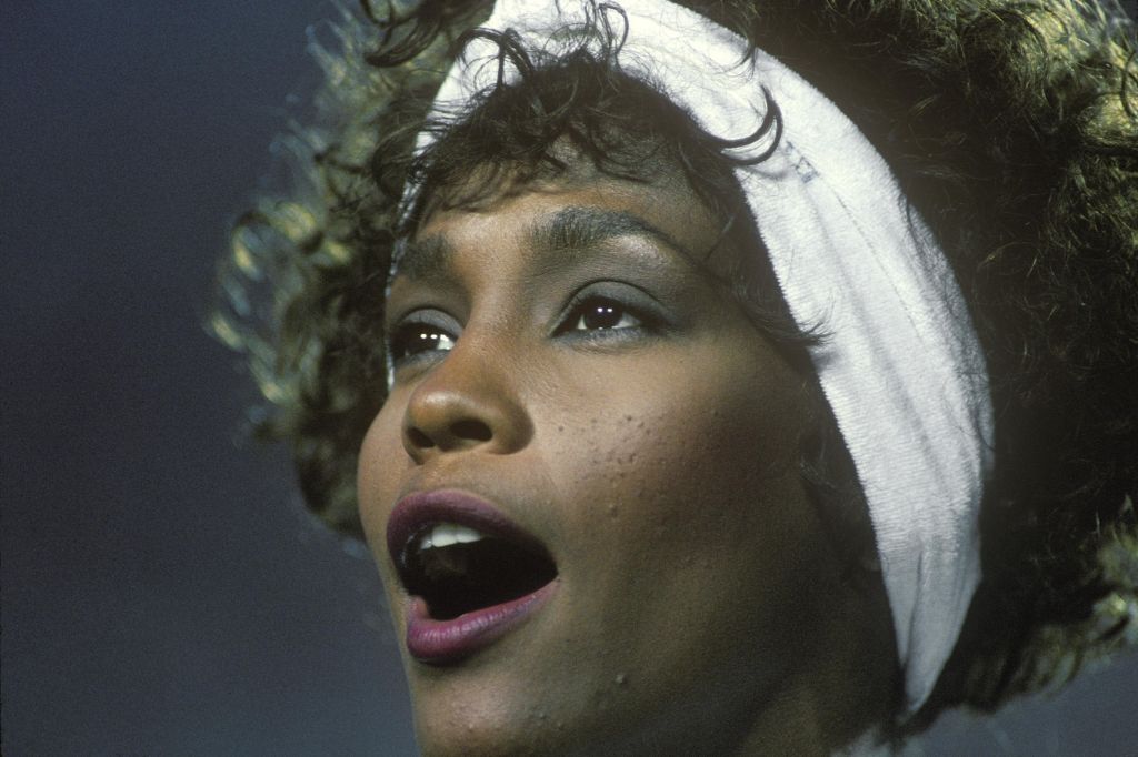 Whitney Houston Sings The National Anthem