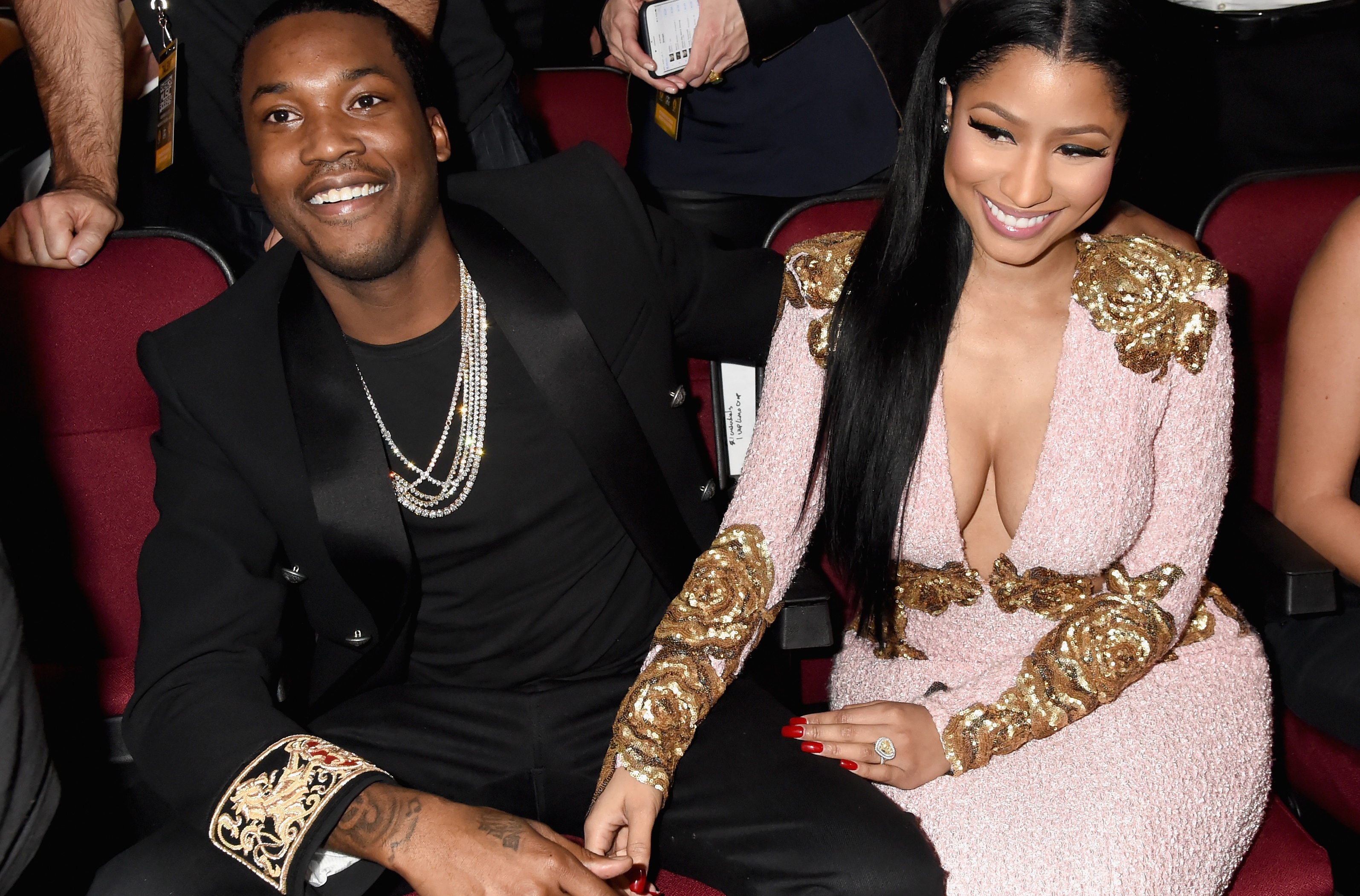 2015 American Music Awards - Backstage And Audience