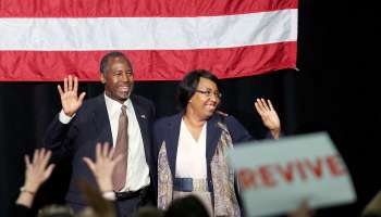 GOP Presidential Candidate Ben Carson Campaigns In Ohio